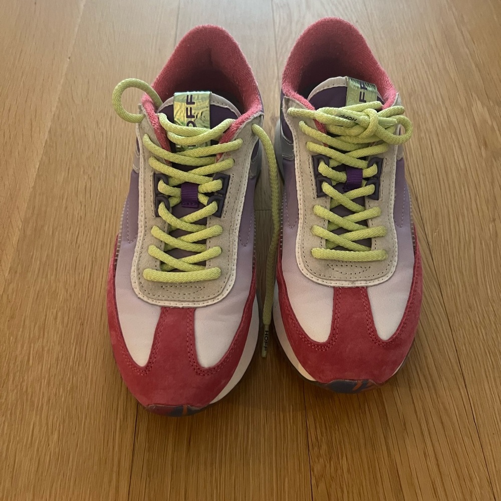Hoff colorful sneakers!